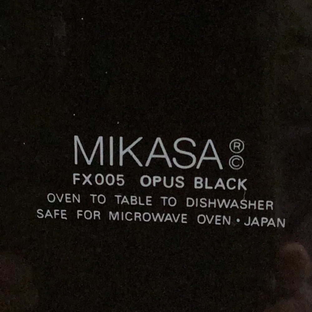 Mikasa FX005 Opus Black Calla Lily Round Cake Plate Cheese Plate Serving Platter